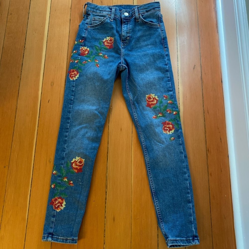 Topshop Moto embroidered jeans - Size 26 / 30.